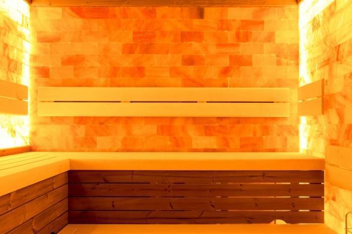 Соляная комната Exclusive SC1S004, 2000* 2000* 2100 мм, Азиатская липа (рис.1)